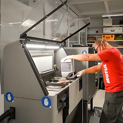 Cleaning of 3D printer machine tools Cleaning of 3D printer machine